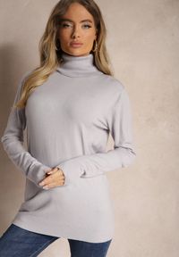 Renee - Szary Klasyczny Golf Longsleeve z Dodatkiem Wiskozy Leriona. Typ kołnierza: golf. Kolor: szary. Materiał: wiskoza. Długość rękawa: długi rękaw. Styl: klasyczny #3