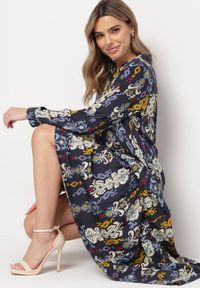 Born2be - Granatowa Sukienka Koszulowa Rozkloszowana Delirime. Okazja: na co dzień. Kolor: niebieski. Typ sukienki: koszulowe. Styl: casual, elegancki
