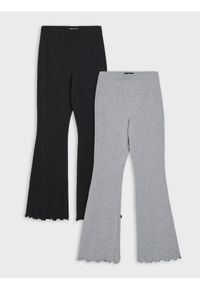 Sinsay - Bawełniane legginsy flare 2 pack - czarny. Kolor: czarny. Materiał: bawełna #1