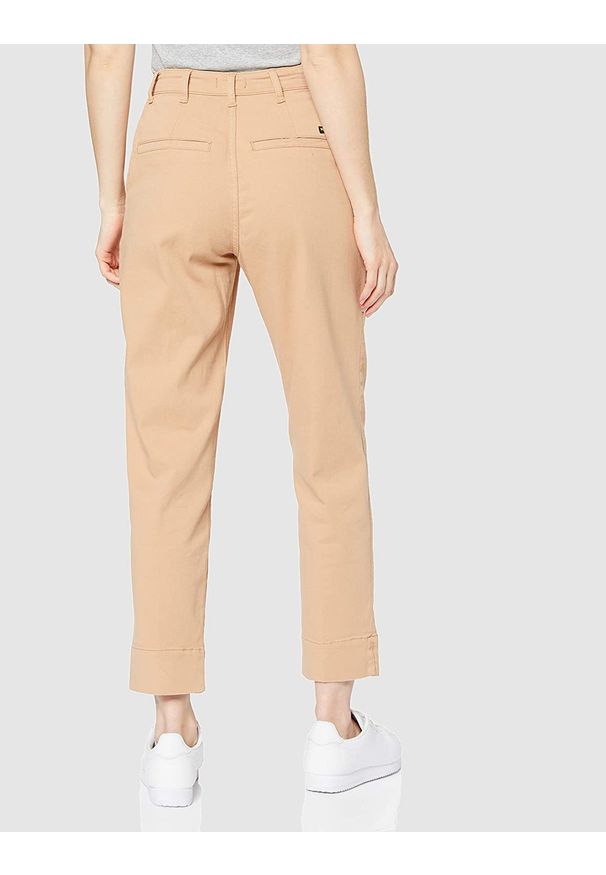 Wrangler - SPODNIE DAMSKIE WRANGLER MOM CHINO WARM SAND W22HKD58B 112127815