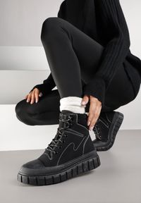 Renee - Czarne Botki Trapery Vices na Platformie z Tłoczeniem Anarrive. Okazja: na co dzień. Kolor: czarny. Materiał: jeans. Obcas: na platformie. Styl: casual