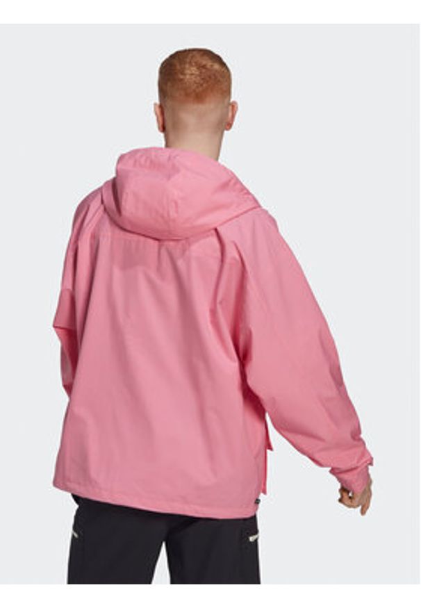 Adidas - adidas Kurtka przejściowa Adventure HK4997 Różowy Loose Fit. Kolor: różowy. Materiał: syntetyk