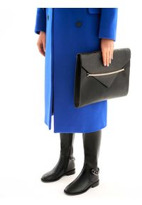 Kazar - Czarne kozaki damskie. Wysokość cholewki: przed kolano. Kolor: czarny. Materiał: skóra. Szerokość cholewki: normalna. Wzór: aplikacja. Obcas: na płaskiej podeszwie #3