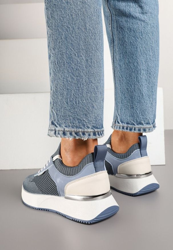 Born2be - Niebieskie Siateczkowe Sneakersy Dorami. Okazja: na co dzień. Zapięcie: sznurówki. Kolor: niebieski. Materiał: jeans. Obcas: na płaskiej podeszwie