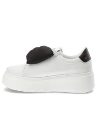 CheBello - Białe Sneakersy Chebello Modne Buty Damskie Z Kokardą. Kolor: biały. Materiał: skóra #5