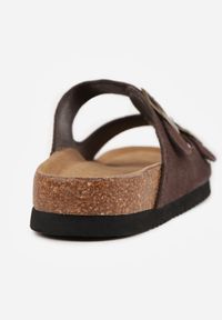 Born2be - Brązowe Klasyczne Klapki z Zamszu Naturalnego z Paskami z Klamrami z Regulacją Realie. Okazja: na co dzień. Kolor: brązowy. Materiał: zamsz. Wzór: paski. Styl: klasyczny #7