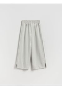 Reserved - Spodnie dresowe - jasnoszary. Kolor: szary. Materiał: dresówka #1