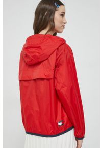 Tommy Jeans kurtka damska kolor czerwony przejściowa oversize. Typ kołnierza: kaptur. Kolor: czerwony. Materiał: poliamid. Długość: krótkie #2