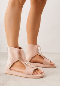 Born2be - Różowe Sandały w Stylu Botków z Ozdobną Klamrą Theaneasi. Okazja: na co dzień. Zapięcie: klamry. Kolor: różowy. Materiał: jeans. Styl: casual, elegancki, klasyczny #1