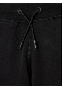 Guess Spodnie dresowe L2YQ46 KAIJ1 Czarny Regular Fit. Kolor: czarny. Materiał: bawełna #5