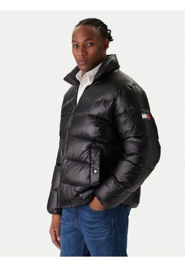 Tommy Jeans Kurtka zimowa Western DM0DM22286 Czarny Regular Fit. Kolor: czarny. Materiał: syntetyk. Sezon: zima
