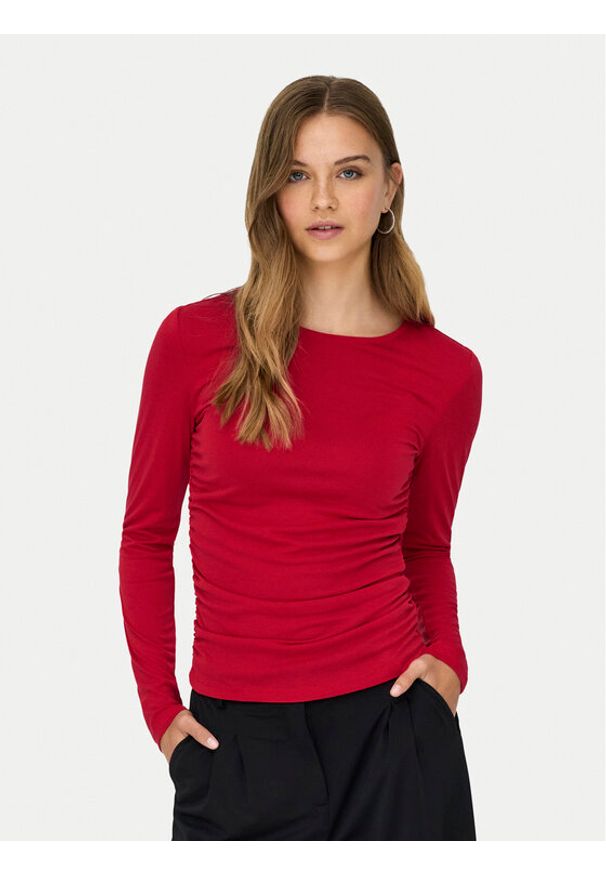 only - ONLY Bluzka Free Life 15365605 Czerwony Regular Fit. Kolor: czerwony. Materiał: syntetyk