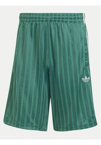 Adidas - adidas Szorty sportowe adicolor JP1031 Zielony Regular Fit. Kolor: zielony. Materiał: syntetyk. Styl: sportowy