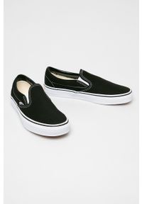 Vans - Tenisówki CLASSIC SLIP-ON. Zapięcie: bez zapięcia. Kolor: czarny. Materiał: skóra, guma. Szerokość cholewki: normalna. Wzór: aplikacja #3