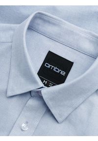 Ombre Clothing - Elegancka męska koszula oxford z haftem – błękitna V1 OM-SHOS-0172 - XXL. Okazja: na spotkanie biznesowe, do pracy. Typ kołnierza: kołnierzyk klasyczny. Kolor: niebieski. Materiał: bawełna, tkanina. Wzór: haft. Styl: elegancki #3