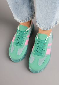 Renee - Zielono-Różowe Sneakersy w Stylu Tenisówek z Geometrycznym Wzorem Melundea. Okazja: na co dzień. Kolor: zielony. Materiał: jeans. Wzór: geometria. Obcas: na obcasie. Wysokość obcasa: niski #5