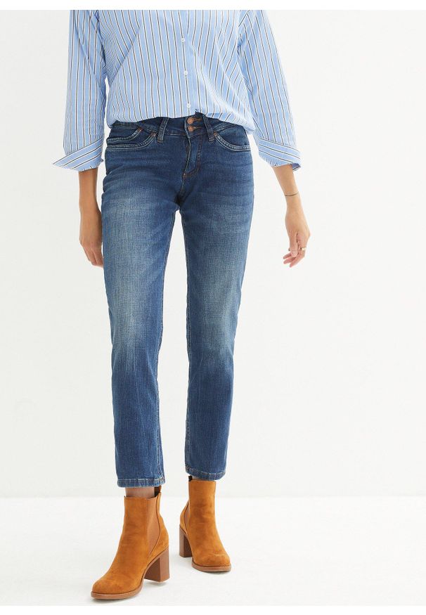 bonprix - Dżinsy o kroju mom, mid waist. Kolor: niebieski. Styl: klasyczny