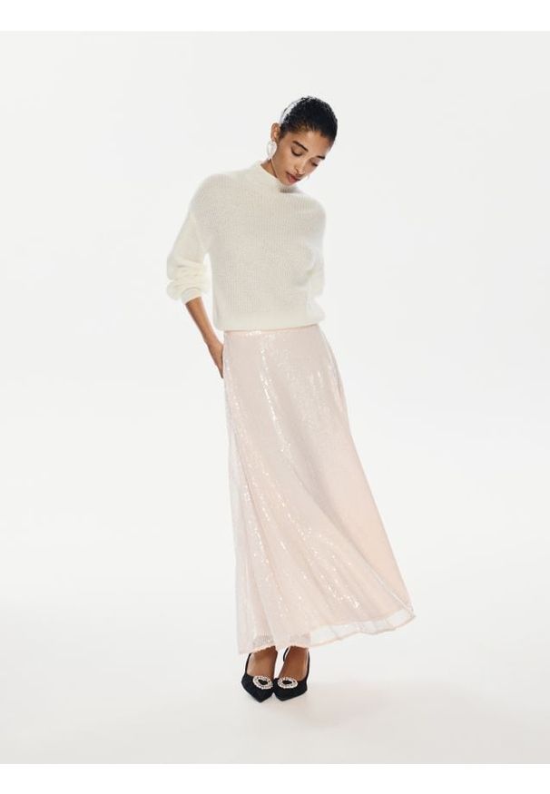 Reserved - Spódnica midi z cekinami - różowy. Kolor: różowy. Materiał: dzianina