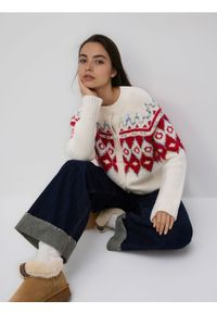 Reserved - Wzorzysty kardigan - czerwony. Kolor: czerwony. Materiał: wełna, dzianina #1