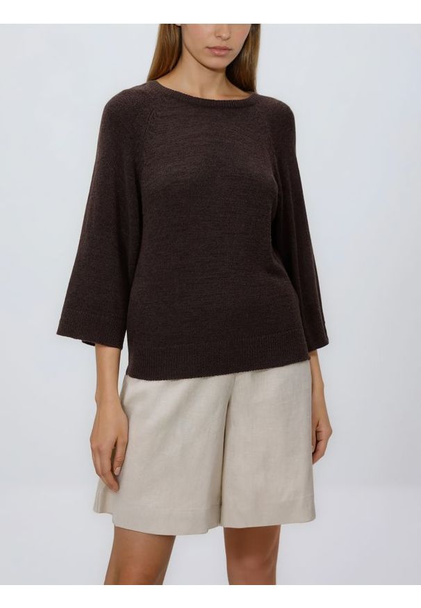 Reserved - Gładki sweter - brązowy. Kolor: brązowy. Materiał: dzianina. Wzór: gładki