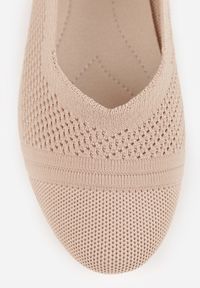 Renee - Ciemnobeżowe Płaskie Balerinki z Siateczkowego Materiału Nelibra. Okazja: na spotkanie biznesowe, na co dzień. Kolor: beżowy. Materiał: materiał. Styl: elegancki, biznesowy, casual #4