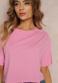 Renee - Różowy T-shirt o Fasonie Cropped Oversize Brighta. Kolor: różowy. Materiał: jeans #5