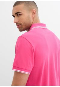 bonprix - Shirt polo pique, z czystej bawełny. Typ kołnierza: polo. Kolor: różowy, niebieski. Materiał: bawełna. Długość rękawa: krótki rękaw. Długość: krótkie. Wzór: nadruk. Styl: sportowy