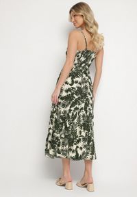 Born2be - Jasnobeżowa Bawełniana Sukienka Rozkloszowana z Koronką w Tropikalny Wzór Alusela. Okazja: na co dzień. Typ kołnierza: dekolt w serek. Kolor: beżowy. Materiał: koronka, bawełna. Długość rękawa: na ramiączkach. Wzór: koronka. Typ sukienki: rozkloszowane. Styl: casual, elegancki #2