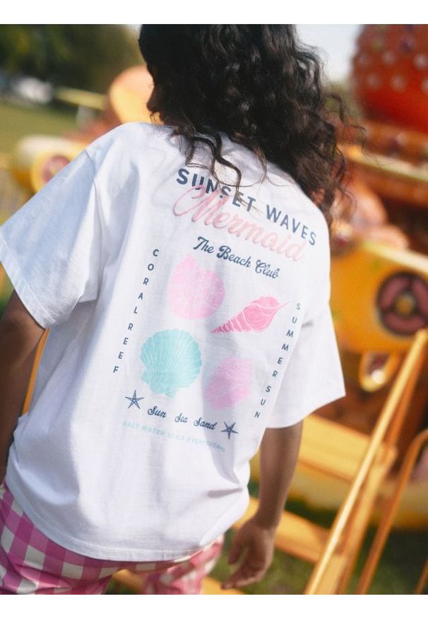 Reserved - Bawełniany t-shirt z nadrukiem - biały. Kolor: biały. Materiał: bawełna. Wzór: nadruk