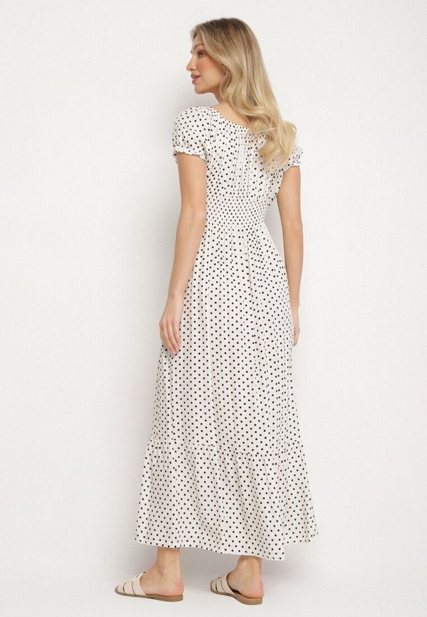Born2be - Biała Sukienka z Bawełną w Kropki Ellisla. Okazja: na co dzień. Kolor: biały. Materiał: bawełna. Wzór: kropki. Styl: casual, elegancki