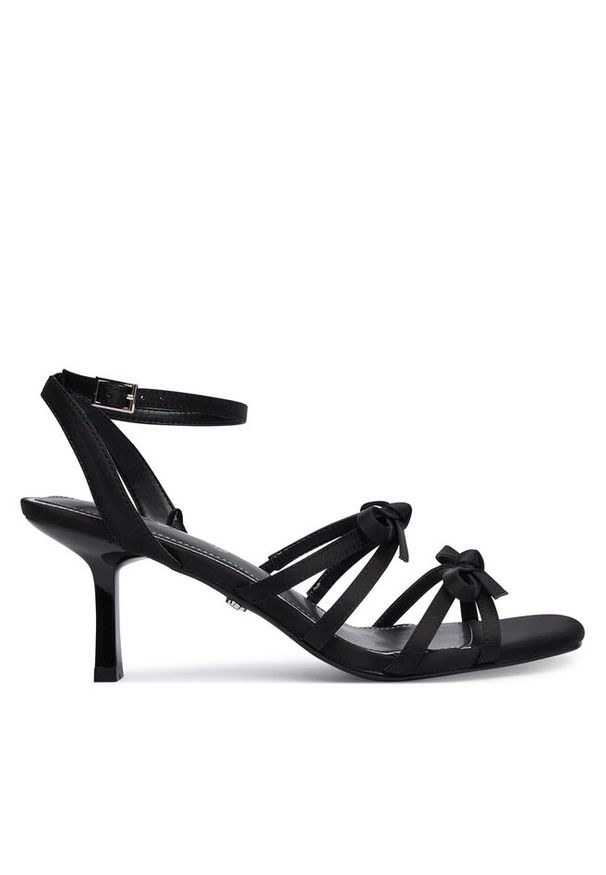 Sandały Buffalo. Kolor: czarny