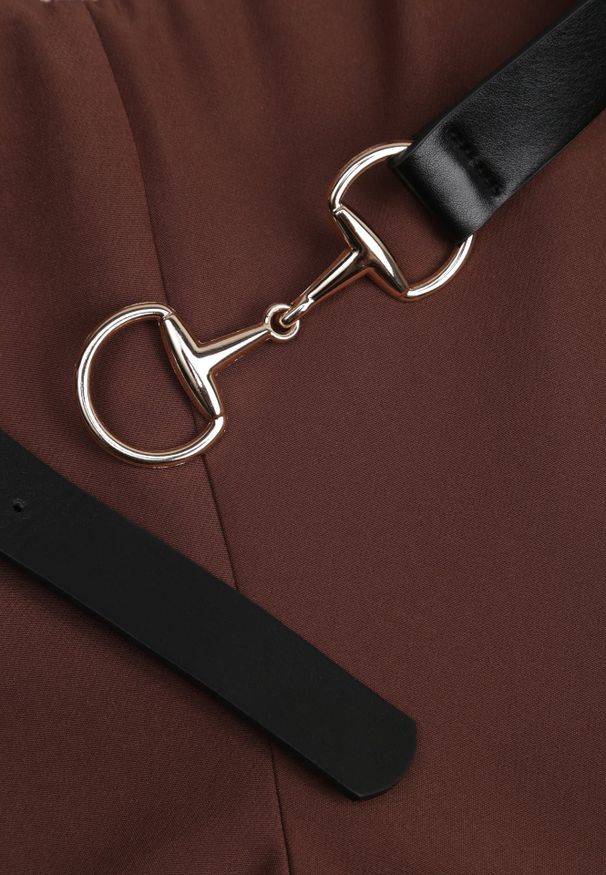 Renee - Brązowe Eleganckie Spodnie Dzwony w Kant z Paskiem i Metaliczną Klamrą Telepadia. Okazja: do pracy. Kolor: brązowy. Materiał: lakier. Styl: elegancki