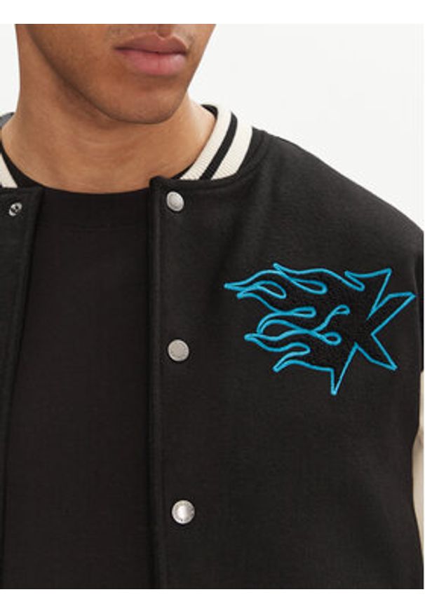 Karl Kani Kurtka bomber Amor Flames 60750019 Czarny Regular Fit. Kolor: czarny. Materiał: syntetyk