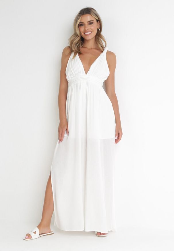 Born2be - Biały Wiskozowy Kombinezon z Gumką w Pasie i Plecionym Sznurkiem z Lnem Evalin. Kolor: biały. Materiał: len, wiskoza. Długość rękawa: na ramiączkach. Wzór: aplikacja