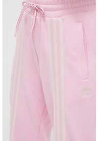 adidas Originals spodnie dresowe bawełniane kolor różowy z aplikacją. Kolor: różowy. Materiał: bawełna, dresówka. Wzór: aplikacja #2