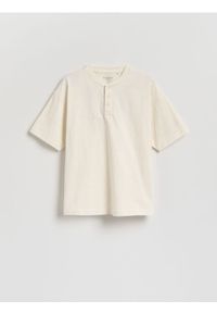 Reserved - Bawełniany t-shirt - złamana biel. Materiał: bawełna #1