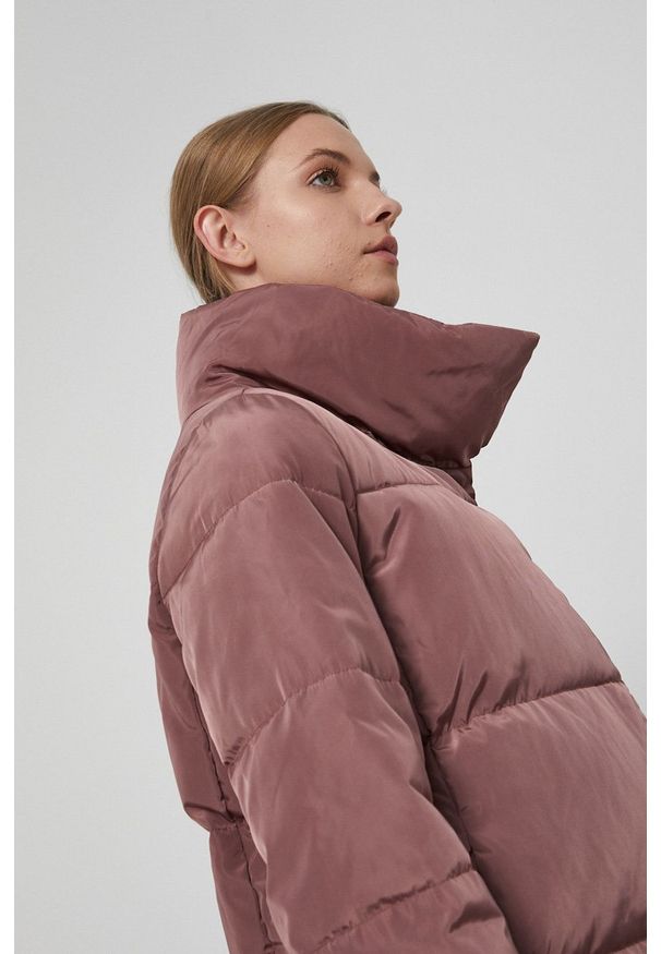 medicine - Medicine - Kurtka Essential. Okazja: na co dzień. Kolor: różowy. Styl: casual