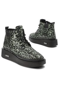 Czarne Botki Artiker Modne Obuwie Damskie. Okazja: na co dzień. Kolor: czerwony. Materiał: skóra. Styl: klasyczny, casual, elegancki #4