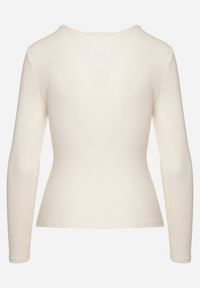Born2be - Beżowa Prążkowana Bawełniana Bluzka z Guzikami Sarwiwi. Okazja: na co dzień. Kolor: beżowy. Materiał: prążkowany, bawełna. Styl: casual