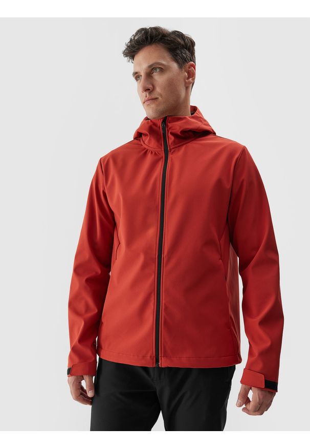 4f - 4F Kurtka softshell wiatroodporna membrana 5000 męska - czerwona XXL. Typ kołnierza: kaptur, kołnierzyk stójkowy. Kolor: czerwony. Materiał: softshell. Technologia: Windstopper. Sezon: zima. Sport: wspinaczka