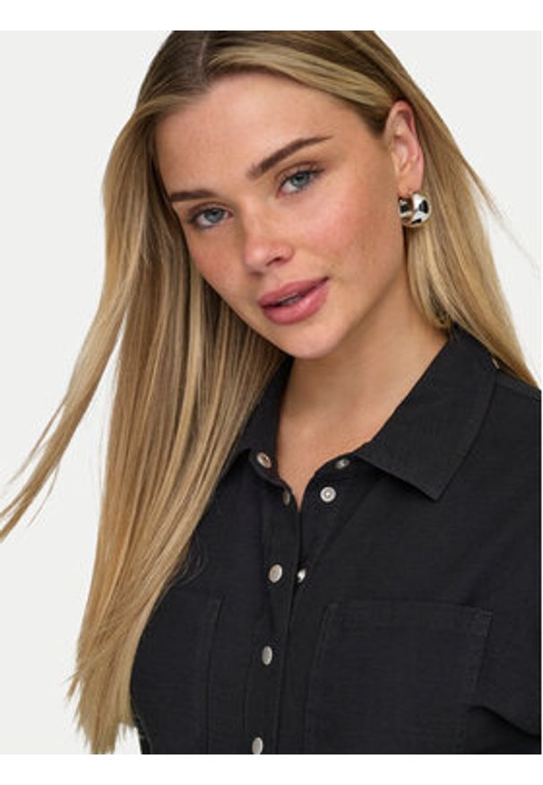 only - ONLY Kombinezon Laris 15364151 Czarny Regular Fit. Kolor: czarny. Materiał: wiskoza