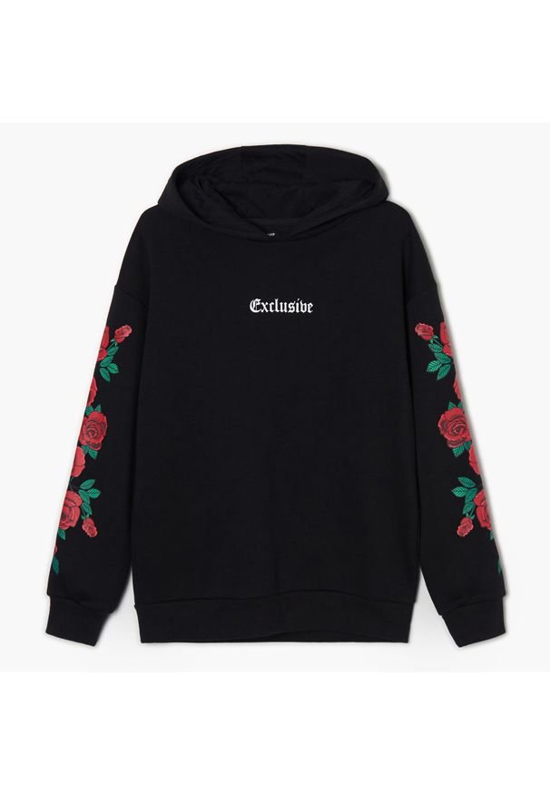 Cropp - Czarna bluza z motywem róż - Czarny. Kolor: czarny. Materiał: bawełna, dzianina. Długość rękawa: długi rękaw. Długość: długie. Wzór: nadruk