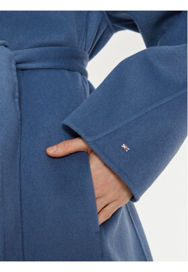 TOMMY HILFIGER - Tommy Hilfiger Płaszcz wełniany WW0WW43603 Niebieski Regular Fit. Kolor: niebieski. Materiał: wełna, syntetyk