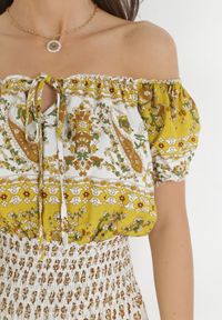 Born2be - Żółta Bawełniana Sukienka Maxi z Hiszpańskim Dekoltem i Gumką w Talii Jatza. Typ kołnierza: dekolt hiszpanka. Kolor: żółty. Materiał: bawełna. Długość rękawa: krótki rękaw. Sezon: wiosna, lato. Długość: maxi #5