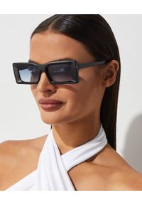 CULT GAIA - Czarne okulary przeciwsłoneczne Hera. Kształt: prostokątne. Kolor: czarny. Materiał: materiał #1