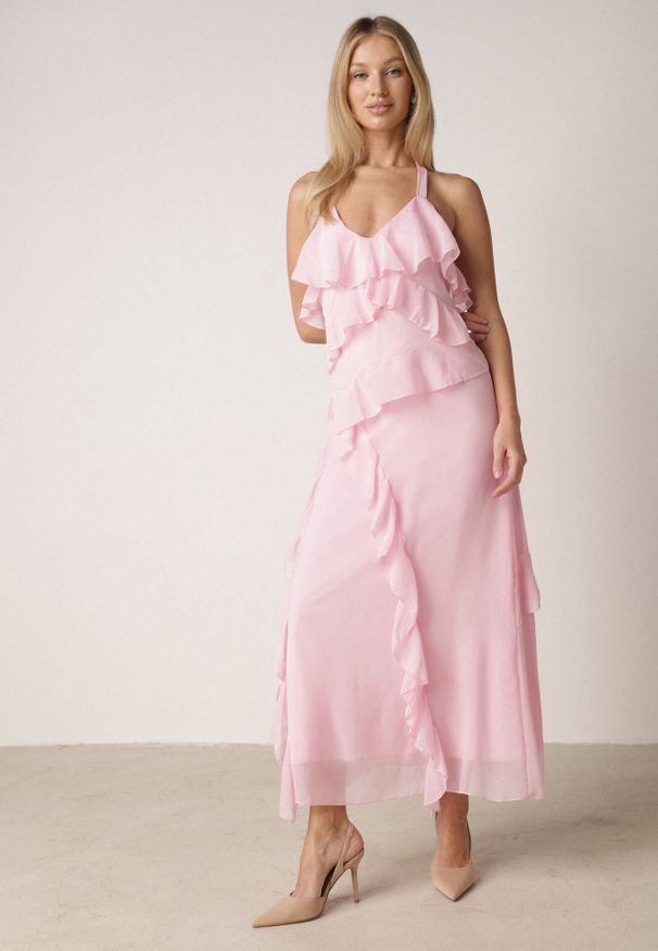 Born2be - Różowa Koktajlowa Sukienka Taliowana z Falbankami Wiązana na Szyi Demeina. Okazja: na co dzień. Typ kołnierza: kołnierz z falbankami. Kolor: różowy. Materiał: poliester. Typ sukienki: proste. Styl: wizytowy