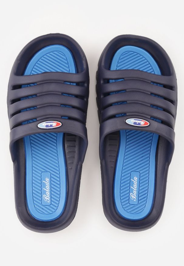 Born2be - Granatowe Klapki na Grubej Podeszwie z Wycięciami na Cholewce Henria. Okazja: na co dzień. Kolor: niebieski. Materiał: jeans, dresówka. Styl: sportowy, wakacyjny, casual