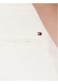 TOMMY HILFIGER - Tommy Hilfiger Chinosy WW0WW37763 Écru Slim Fit. Materiał: bawełna, lyocell