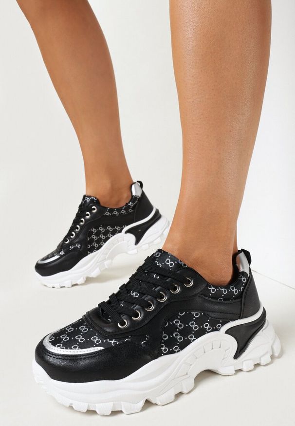 Born2be - Czarne Sneakersy na Grubej Podeszwie z Metaliczną Nitką Adeteia. Okazja: na co dzień. Kolor: czarny