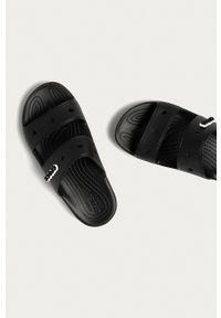 Crocs klapki Classic Crocs Sandal kolor czarny 206761. Kolor: czarny. Materiał: materiał. Wzór: gładki. Obcas: na obcasie. Wysokość obcasa: niski #4